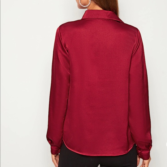 Satin button up blouse collared red 831751 - Picture 3 of 4
